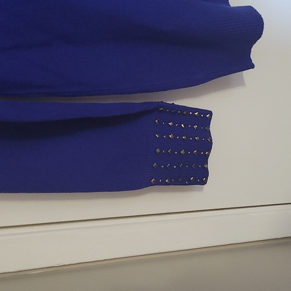 NWT - embellished Sweater - Picture 3 of 7